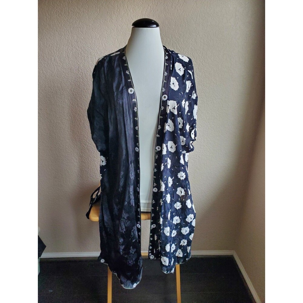 Tienda Ho Kimono Open Front Boho Coastal Floral Embroidered Mirror Sequins Black